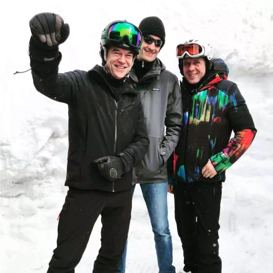 Schützen ihre Köpfe: Die Punk-Rocker von den Toten Hosen in Davos.