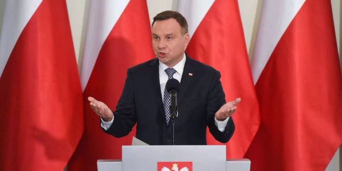 Nun entscheidet der Sejm mit seiner absoluten PiS-Mehrheit. Nun entscheidet der Sejm mit seiner absoluten PiS-Mehrheit.