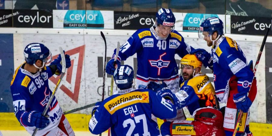 Klotens Topskorer Denis Hollenstein beendet nach 102 Minuten das bisher längste Spiel der Schweizer Eishockeygeschichte.