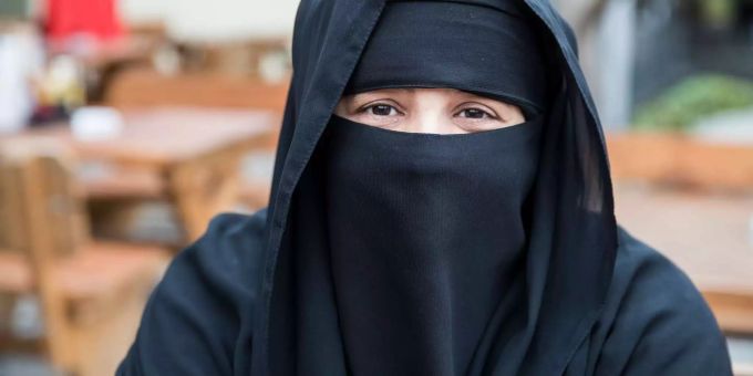 Entscheidung in Bern - Bundesrat befürwortet Burkaverbot light