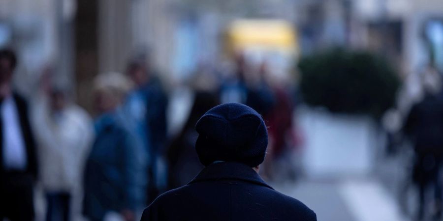 Jeder sechste Mensch weltweit ist nach Angaben der Weltgesundheitsorganisation (WHO) von Einsamkeit betroffen. (Symbolbild)