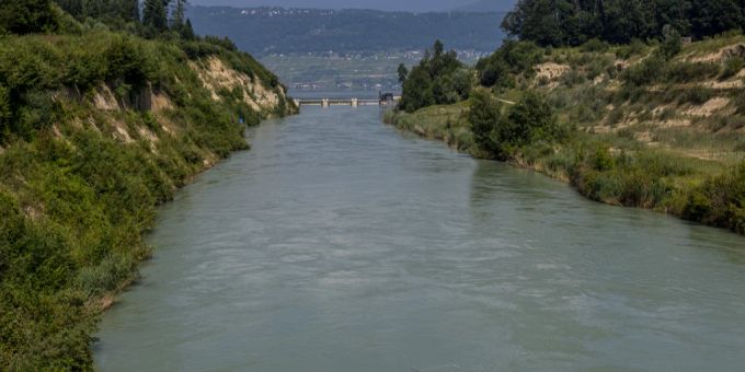 Die Aare bei Aarbeg BE. (Symbolbild) aare wetter