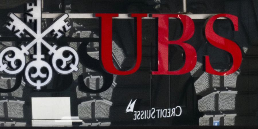 Logo der Grossbank UBS am Zürcher Paradeplatz. (Archivbild)