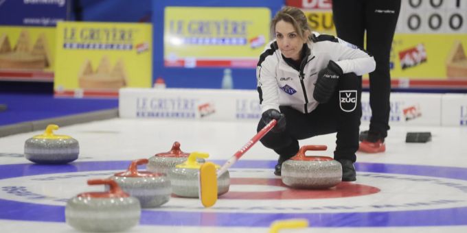 Die Schweiz gewinnt an der Curling-EM in Österreich zweimal Silber. swisscurling association