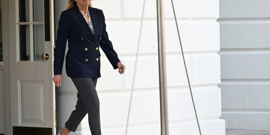 First Lady Jill Biden auf dem Weg zum Krankenhaus