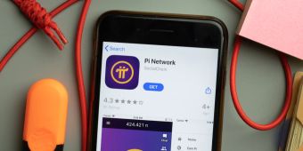 Smartphone Pi Network App Store Schreibtisch Büroutensilien