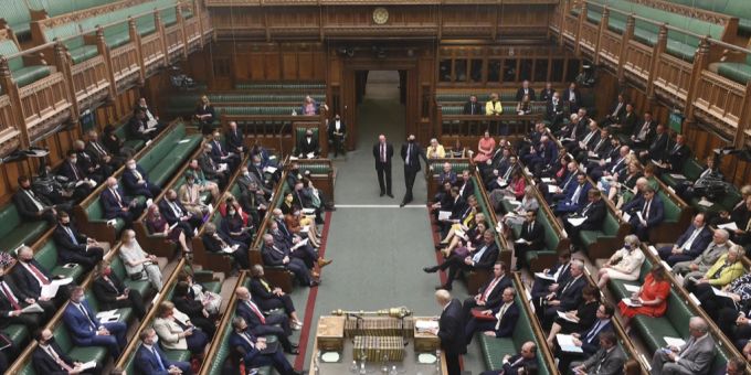 In dieser Legislaturperiode seit Ende 2019 sind bereits mehr als ein Dutzend konservative Abgeordnete aus der Fraktion ausgeschlossen worden oder freiwillig ausgetreten. (Symbolbild) House of Commons
