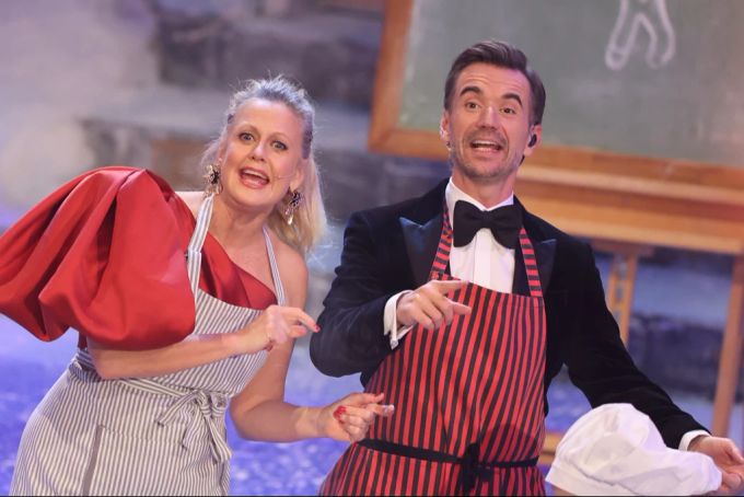 Schon Anfangs Monat sind Barbara Schöneberger und Florian Silbereisen gemeinsam aufgetreten: Damals in der Sendung «Das Adventsfest der 100'000 Lichter». florian silbereisen barbara schöneberer