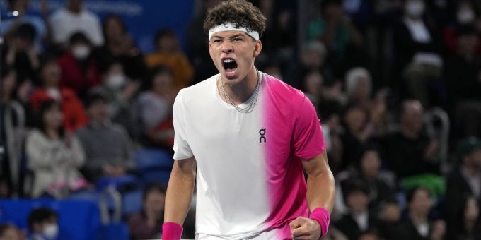 Shelton Feiert Ersten Masters Titel In Toronto: Seine Geheimnisse Enthüllt! - o7lp67w