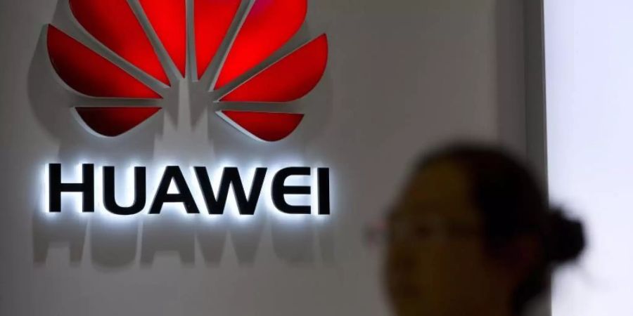 Der chinesische IT-Konzern und Netzwerkausrüster Huawei steht im Mittelpunkt eines internationalen Streits um mögliche Spionage. Foto: Mark Schiefelbein/AP