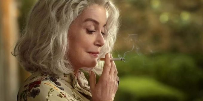 Claire (Catherine Deneuve) ist sich sicher: Sie hat nicht mehr lange zu leben. Foto: Neue Visionen Filmverleih Claire (Catherine Deneuve) ist sich sicher: Sie hat nicht mehr lange zu leben. Foto: Neue Visionen Filmverleih