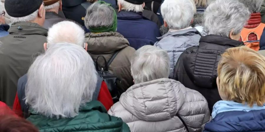 Senioren beklagen Altersdiskriminierung in vielen Bereichen. Foto: Bernd Wüstneck