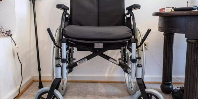 Die Menschen werden älter und damit steigt die Wahrscheinlichkeit der Pflegebedürftigkeit. Foto: Marcel Kusch/Illustration Die Menschen werden älter und damit steigt die Wahrscheinlichkeit der Pflegebedürftigkeit. Foto: Marcel Kusch/Illustration