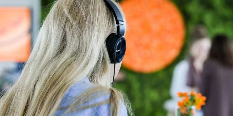 Die Meditations-App Headspace hat weltweit 40 Millionen Nutzer und soll bei der Stressbewältigung helfen. Foto: Jens Kalaene