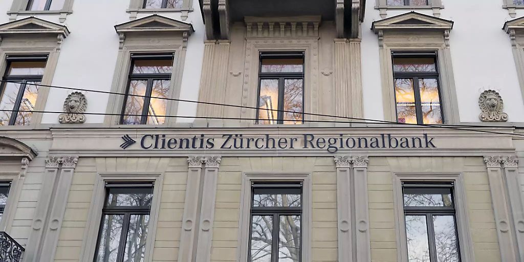 Reingewinn der Clientis-Gruppe wegen Sondereffekt tiefer