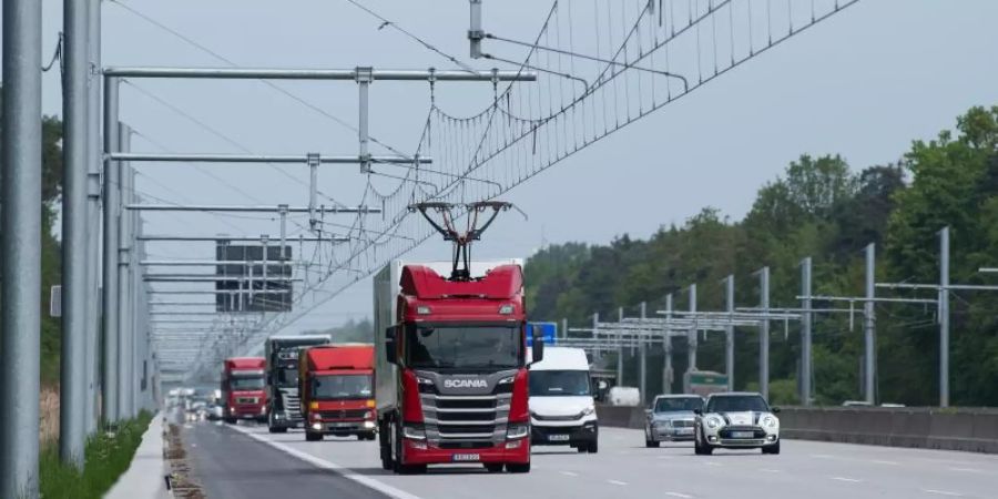 Das Bundesumweltministerium hat die fünf Kilometer lange Strecke zwischen Langen und Weiterstadt mit knapp 14,6 Millionen Euro finanziert. Foto: Silas Stein