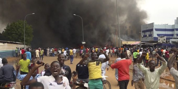 EDA in Kontakt - Frankreich und Italien evakuieren Europäer aus Niger