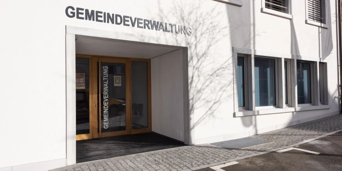 Die Gemeindeverwaltung von Bretzwil (Brätzbel). Die Gemeindeverwaltung von Bretzwil (Brätzbel).