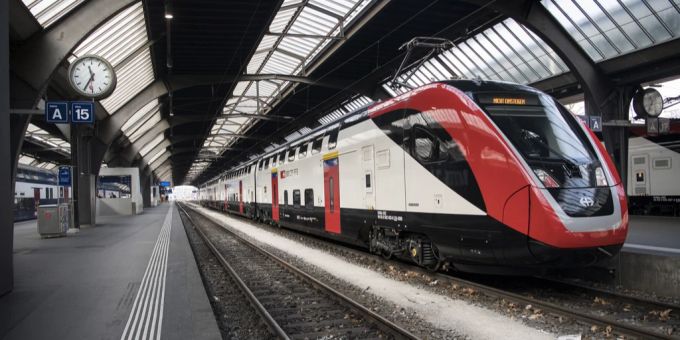 Ein FV-Dosto der SBB. Schweizerische Bundesbahnen SBB FV-Dosto