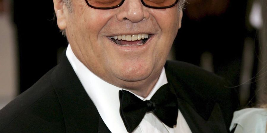 Der US-Schauspieler Jack Nicholson lächelt bei der 78. Oscar-Verleihung in die Kamera (2007).