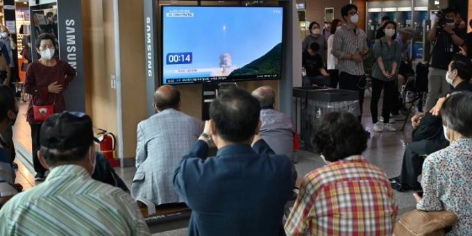 Übertragung des Raketenstarts in Südkorea Übertragung des Raketenstarts in Südkorea