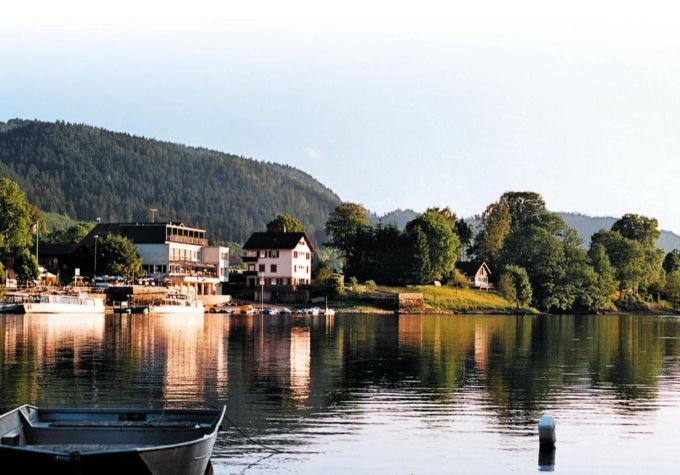 Die Terrasse des Hotel-Restaurants «Les Rives du Doubs» zieht normalerweise zahlreiche Tagestouristen an. Hotel