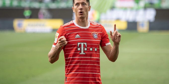 Robert Lewandowski möchte weiterhin den FC Bayern München verlassen. bayern münchen