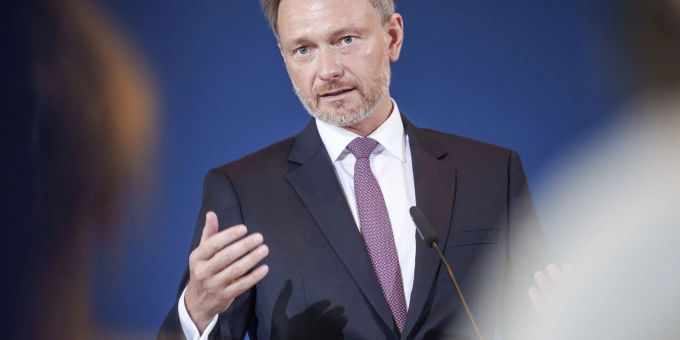 Bundesfinanziminster Christian Lindner (FDP) bei einer Pressekonferenz in Berlin. Bundesfinanziminster Christian Lindner (FDP) bei einer Pressekonferenz in Berlin.