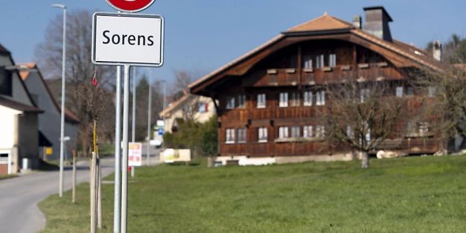 Zwei Männer kamen 2020 in Sorens FR ums Leben. (Archivbild) sorens fr