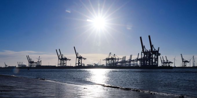 Containerterminals im Hamburger Hafen. Containerterminals im Hamburger Hafen.