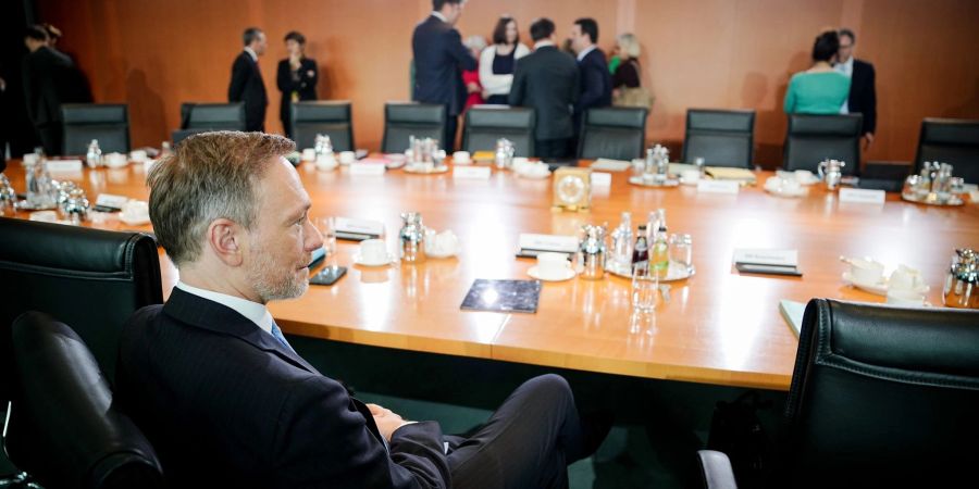 Bundedsfinanzminister Christian Lindner (FDP) in einer Sitzung des Bundeskabinetts im Bundeskanzleramt.