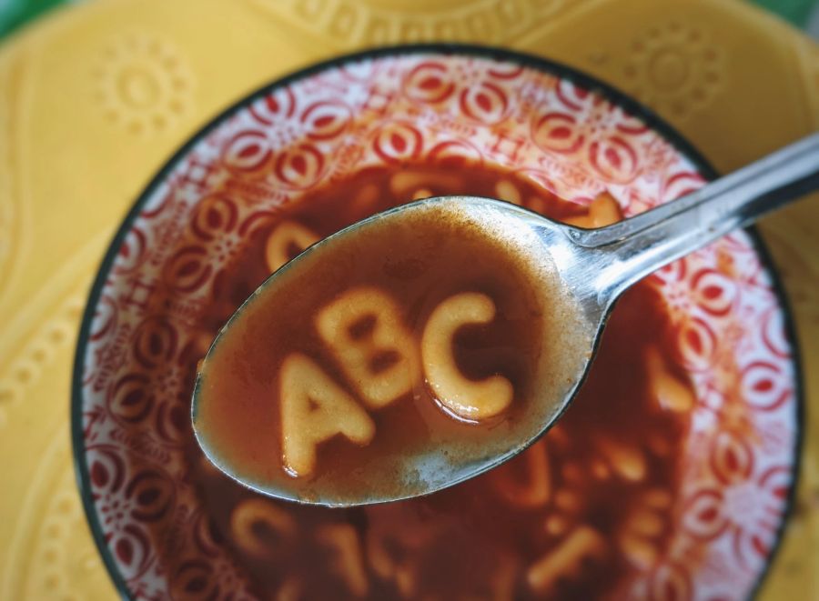 Buchstabensuppe Alphabet Scrabble kreativ