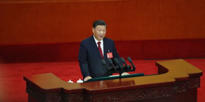 Chinas Machthaber Xi Jinping spricht vor den Delegierten seiner Kommunistischen Partei. hu jintao Xi Jinping