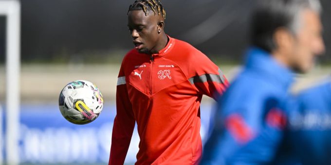 Denis Zakaria hat bisher 42 Länderspiele für die Schweiz absolviert. Denis Zakaria