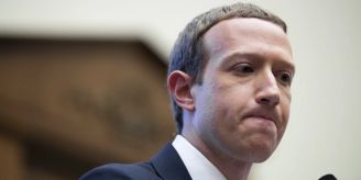 In 9 Monaten! - Zuckerberg verliert Hälfte seines Milliarden-Vermögens In 9 Monaten! - Zuckerberg verliert Hälfte seines Milliarden-Vermögens