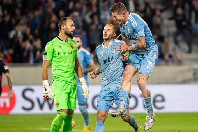 Vladimir Weiss (Slovan Bratislava) feiert das Tor zum 1:1 gegen den FC Basel in der Conference League. Slovan FCB Conference League
