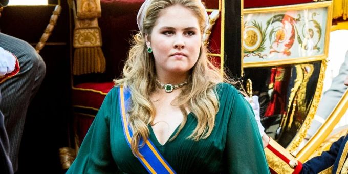 Kronprinzessin Amalia wird ein weiteres Mal Opfer von Bodyshaming. Kronprinzessin Amalia