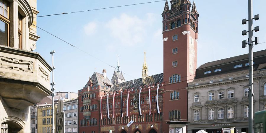 Am 8. Mai wurde der Basler Marktplatz Tatort eines brutalen Überfalls auf Festbesucherinnen und -besucher.