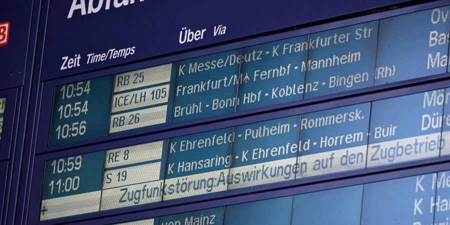 Der Bahnausfall Anfang Oktober rückt in den Fokus, wie angreifbar Infrastruktur sein kann.