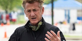 94-jährig gestorben - Sean Penn trauert um seine Mutter