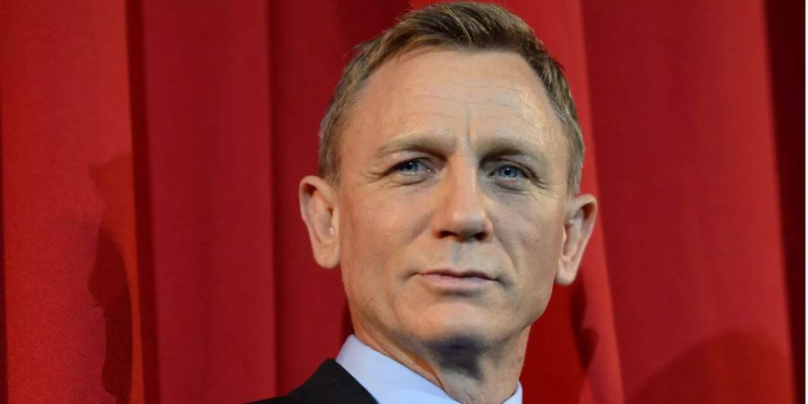 Daniel Craig, britischer Schauspieler, posiert bei der Deutschlandpremiere des James Bond Films «Spectre».