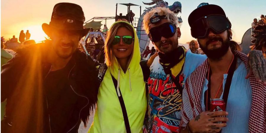 Dieses Jahr feiert Model-Mama Heidi Klum den Burning Man mit ihren liebsten Zwillingen Tom und Bill Kaulitz sowie Jury-Kollege Thomas Hayo.