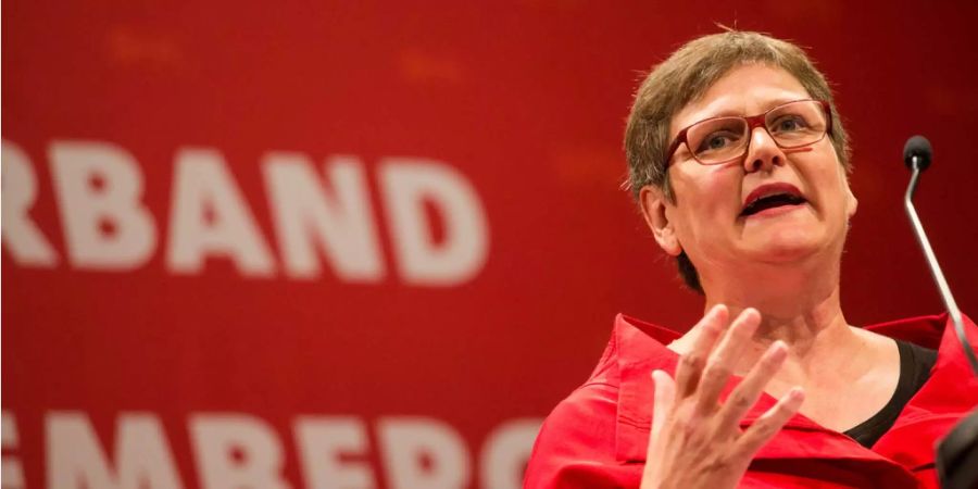 Leni Breymaier, Landesvorsitzende der SPD Baden-Württemberg, spricht beim Parteitag der SPD.