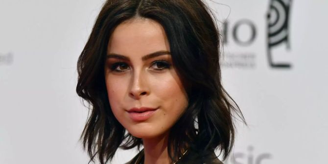 Die Sängerin Lena Meyer-Landrut kommt am 06.04.2017 in Berlin zu der 26. Verleihung des Deutschen Musikpreises Echo.