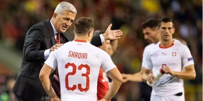 Vladimir Petkovic feilt an den taktischen Aufgaben von Xherdan Shaqiri im Hinspiel gegen Belgien. Vladimir Petkovic feilt an den taktischen Aufgaben von Xherdan Shaqiri im Hinspiel gegen Belgien.