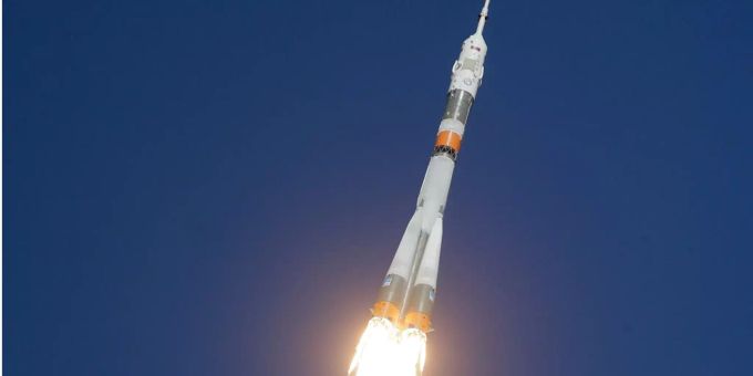 Nach Panne - Sojus-Rakete bringt russischen Militärsatelliten ins All
