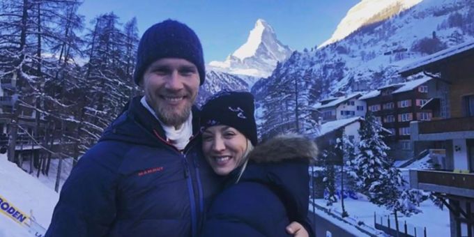 Kaley Cuoco und ihr jetziger Ex-Ehemann Karl Cook in Zermatt. Kaley Cuoco