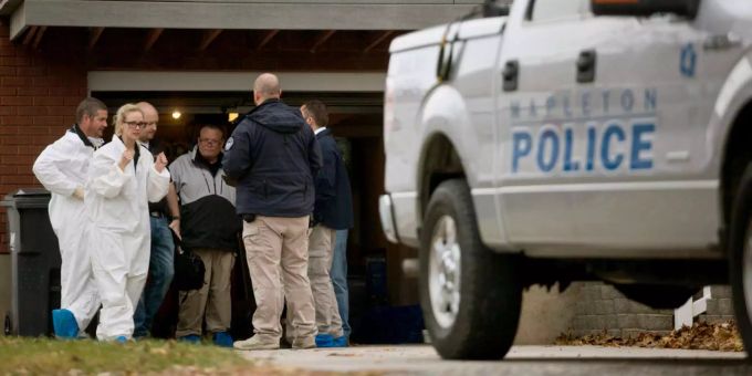 Das Eidgenössische Departement für auswärtige Angelegenheiten (EDA) bestätigte den Tod von drei Schweizern in den USA. Das Eidgenössische Departement für auswärtige Angelegenheiten (EDA) bestätigte den Tod von drei Schweizern in den USA.