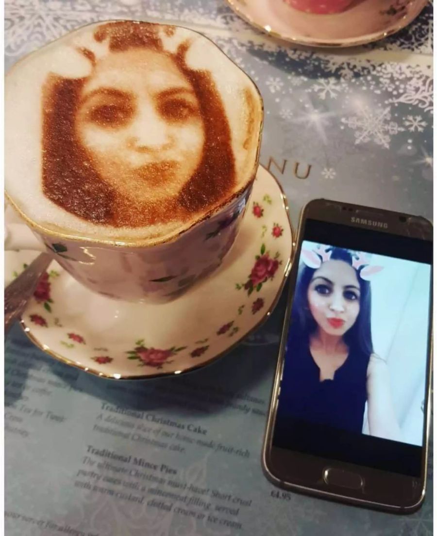 Um ein «Selfieccino» zu erhalten, schicken die Kunden dem Barista ein Selfie.