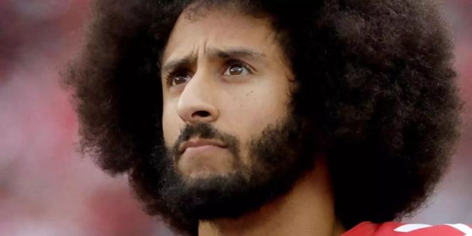 Ex-Footballstar Colin Kaepernick hat den Basketballern LeBron James und Kevin Durant für ihre Unterstützung gedankt. Foto: M. J. Sanchez/AP Ex-Footballstar Colin Kaepernick hat den Basketballern LeBron James und Kevin Durant für ihre Unterstützung gedankt. Foto: M. J. Sanchez/AP